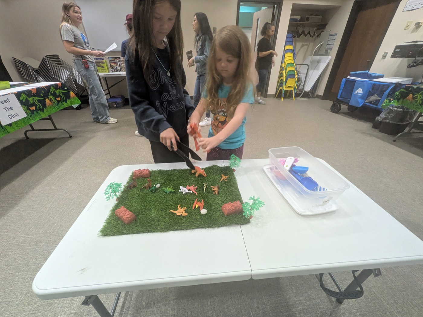 Paleontology Park side-by-side learning